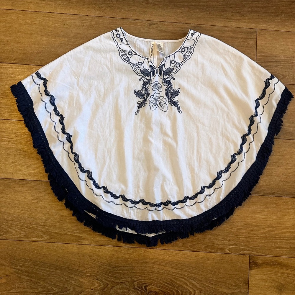 Forgotten Grace Womens White Navy Blue Embroidered Fringe Poncho Top Large